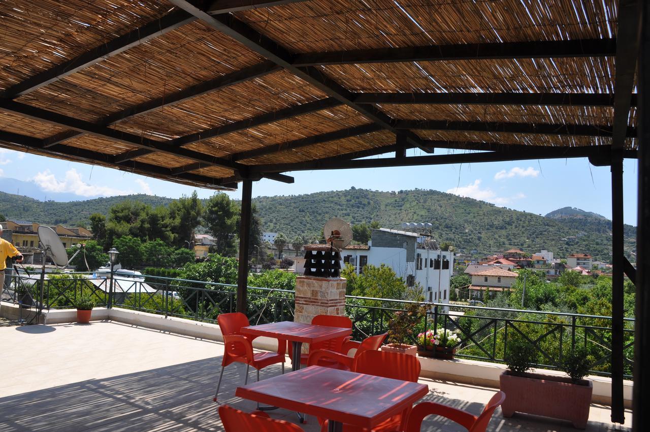 Bed & Breakfast Local Living Edi Berat Bagian luar foto